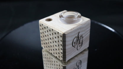 Soveriegnty Glass Slide Stand