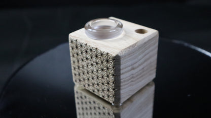 Soveriegnty Glass Slide Stand